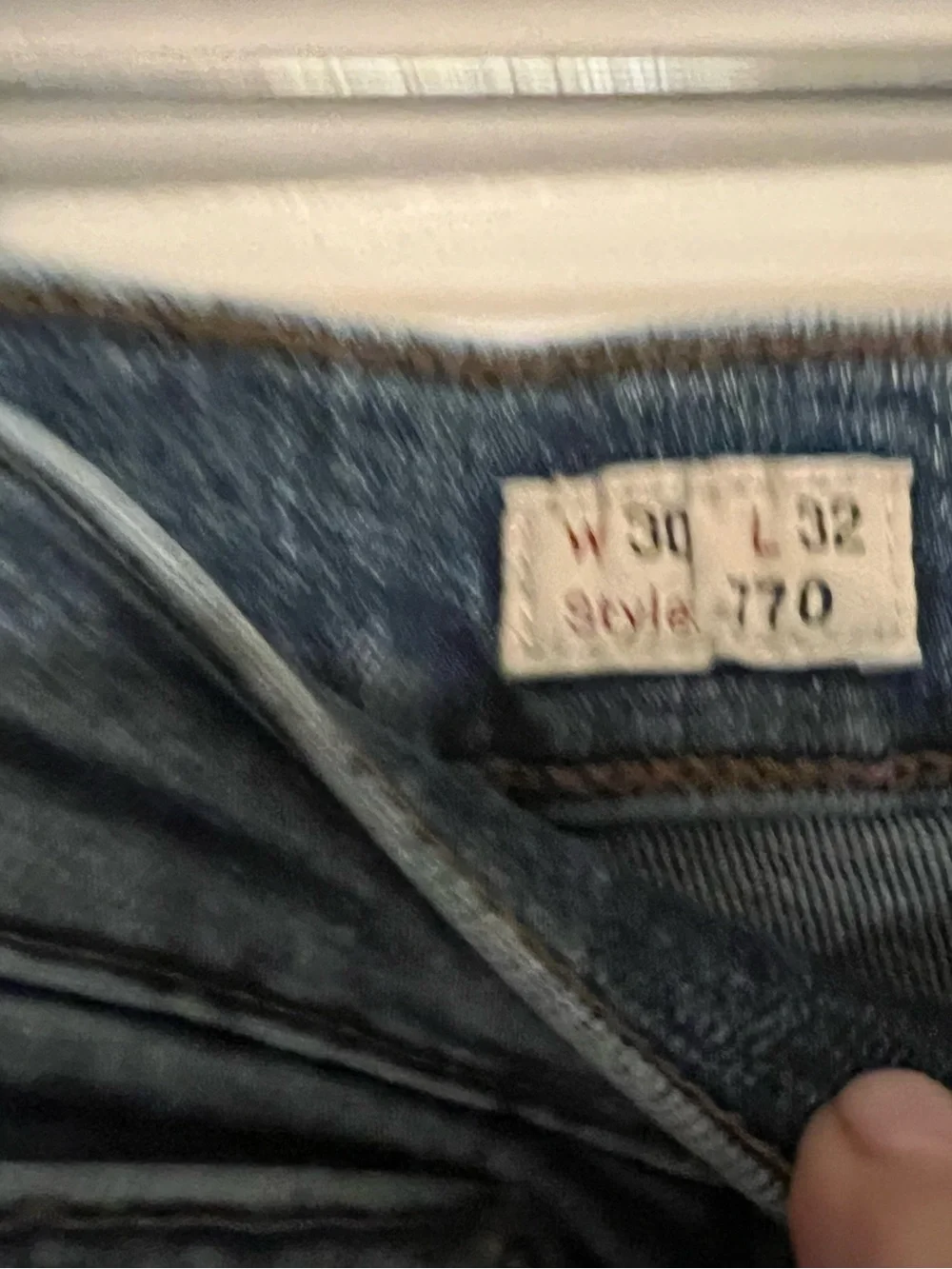 J Crew Men's Straight Jeans (style 770) - Medium Indigo Blue 30w x 32L